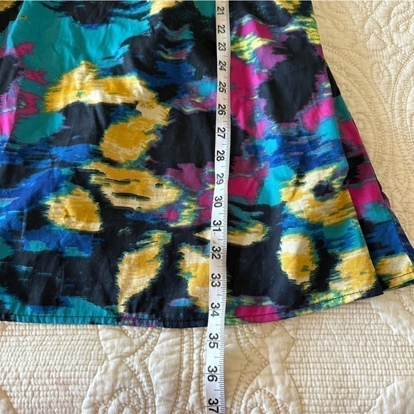 Abstract floral flattering sleeveless tunic top silky flowy feminine adjustable - Picture 7 of 8